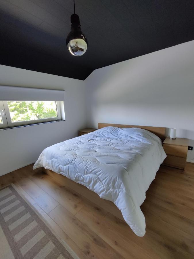 Gite Sous Les Vents Leglise Exterior photo